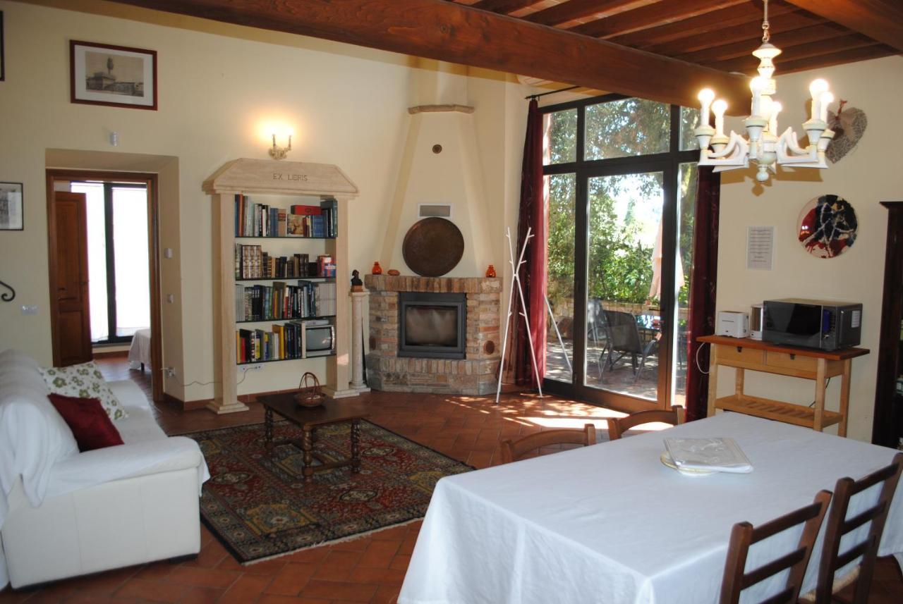 Agriturismo Fattoria Di Malavolta Florens Exteriör bild