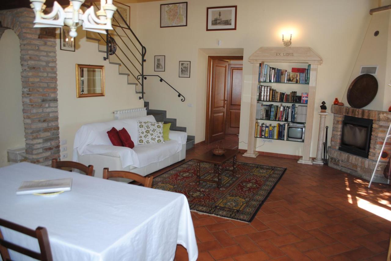 Agriturismo Fattoria Di Malavolta Florens Exteriör bild