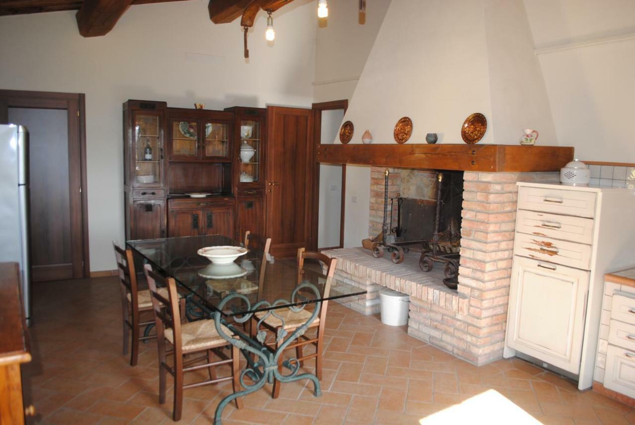 Agriturismo Fattoria Di Malavolta Florens Exteriör bild